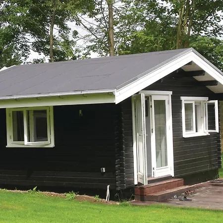 Semesterbostad Four-bedroom Holiday In *